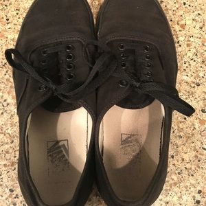 Men’s Van all black sneakers
